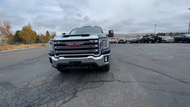 Used 2023 Pacific Blue Metallic GMC SLE image 3
