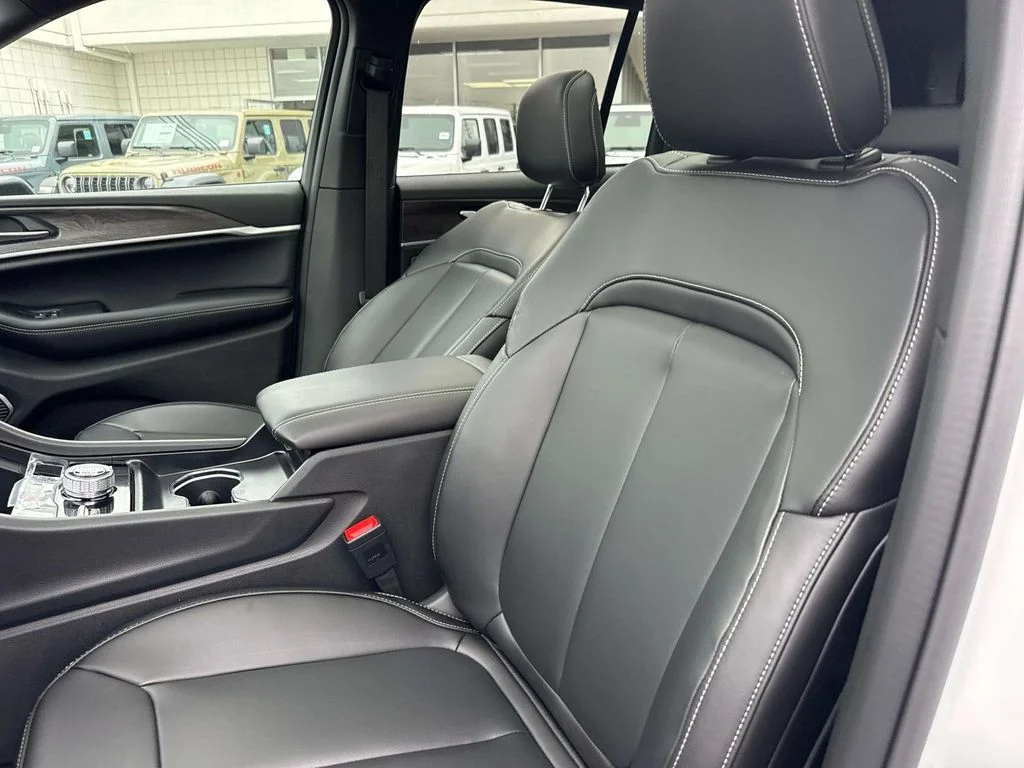 New 2026 White Jeep Limited image 23