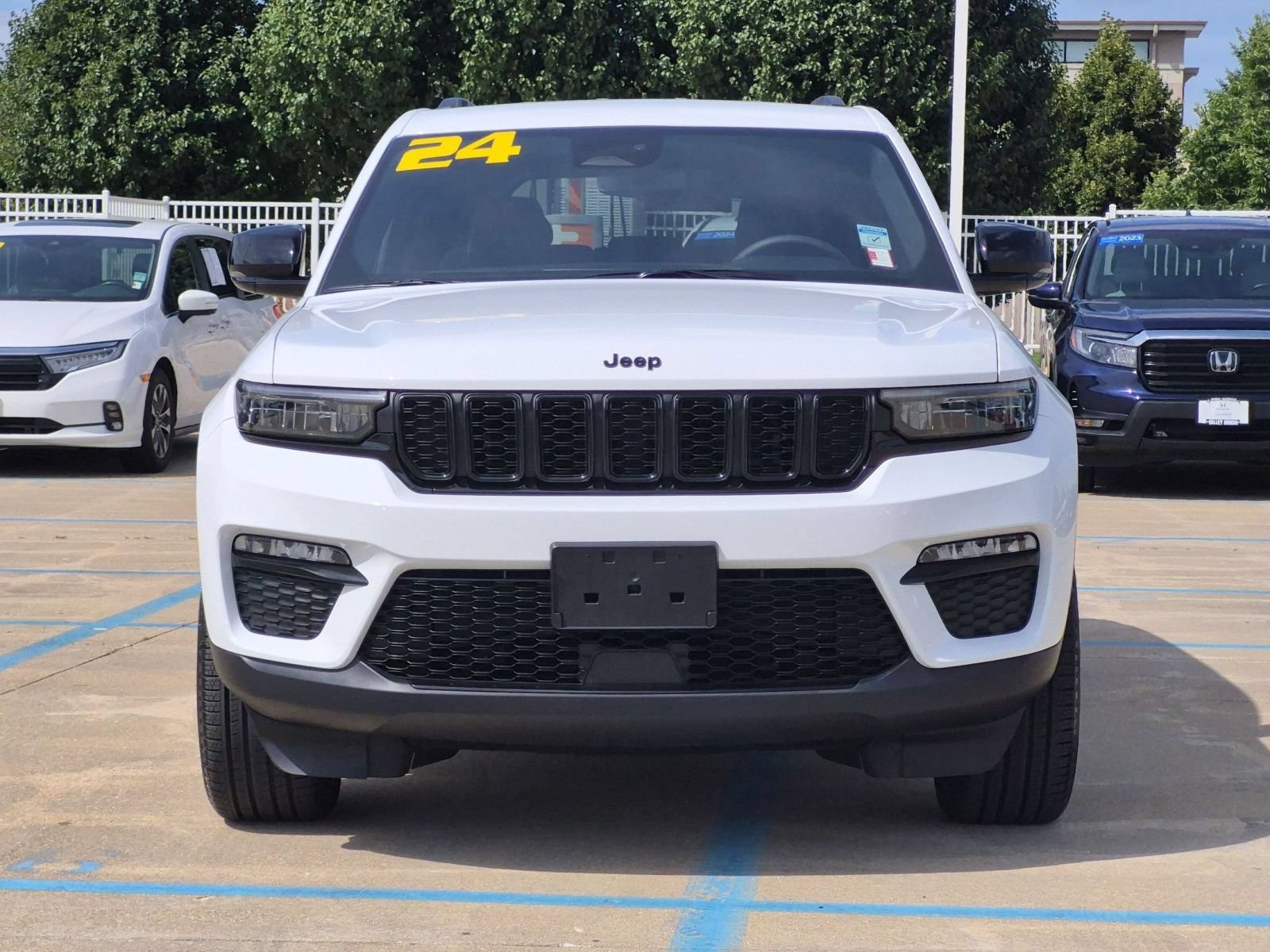Used 2024 Bright White Clearcoat Jeep Limited image 3