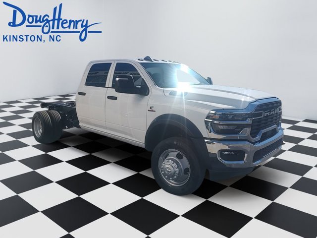 New 2026 Bright White Clearcoat RAM Tradesman image 6