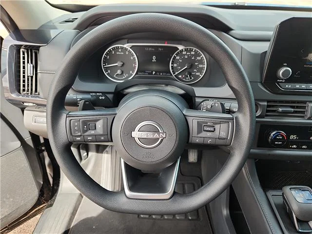 Used 2025 KH3 Super Blac Nissan S Front-Wheel Drive image 15