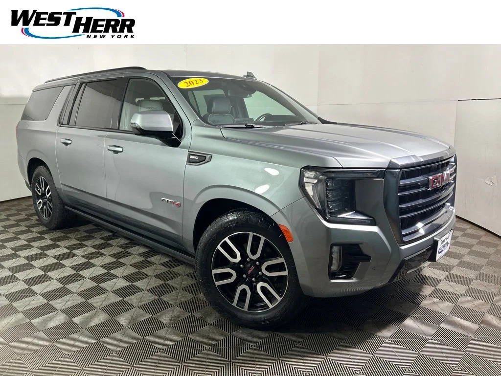 2023 GMC Yukon 4WD AT4's photo