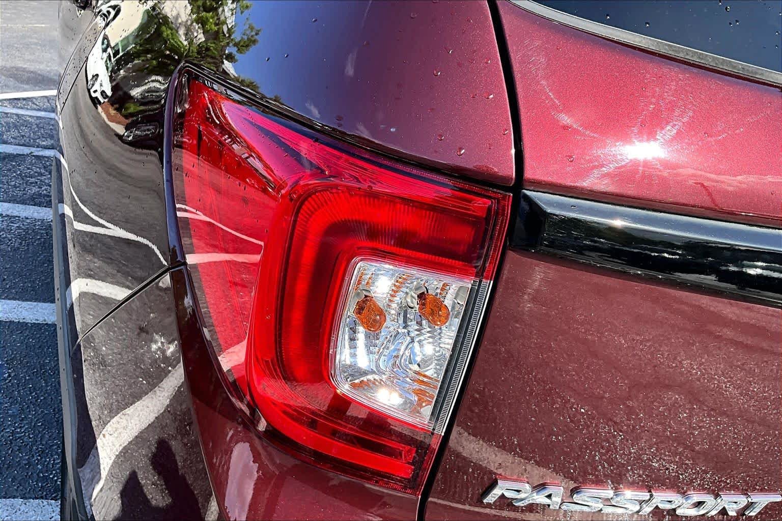 Used 2020 Deep Scarlet Pearl Honda Elite image 29