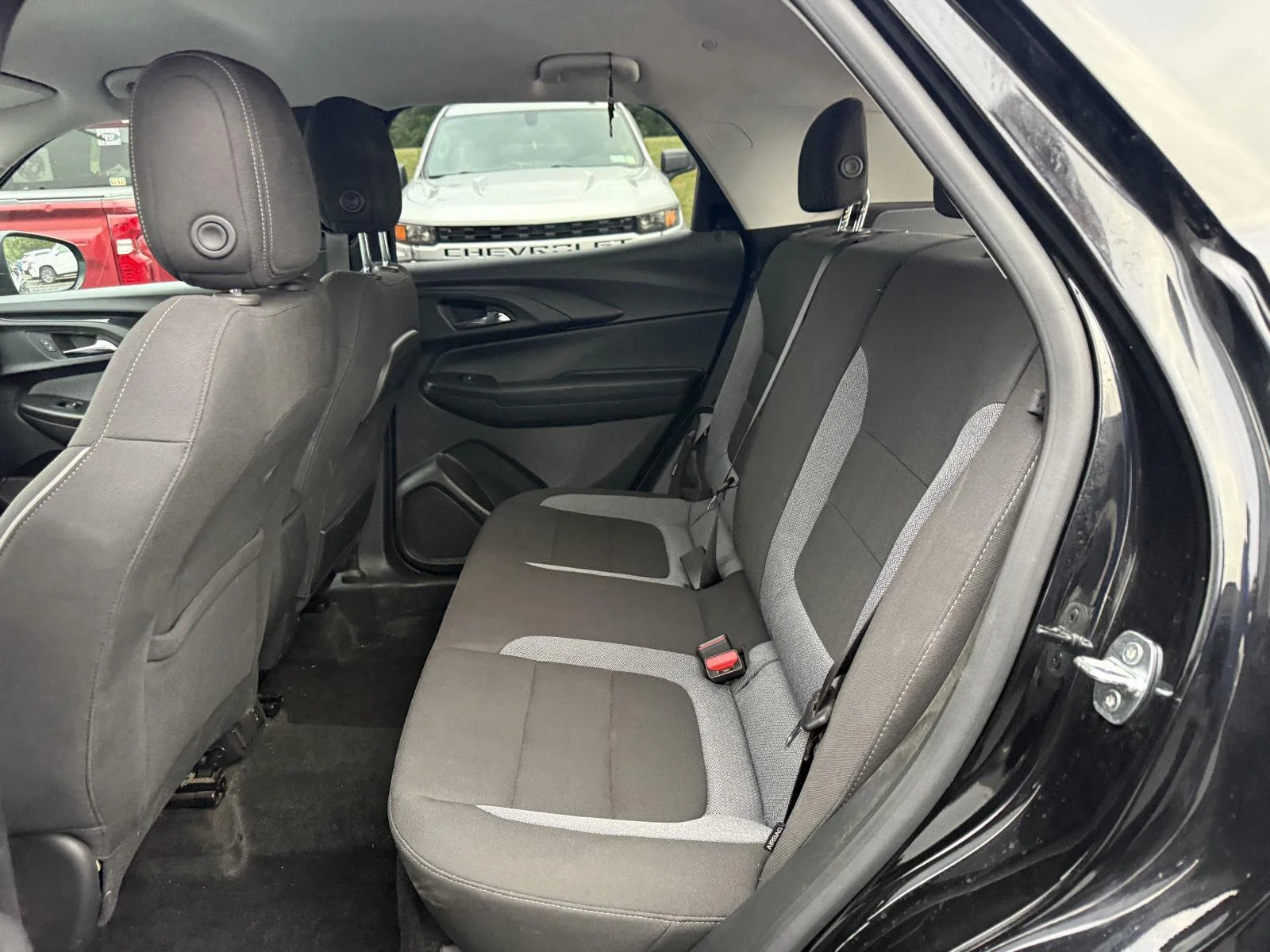 Used 2023 MOSAIC BLACK METALLIC Chevrolet LT image 10