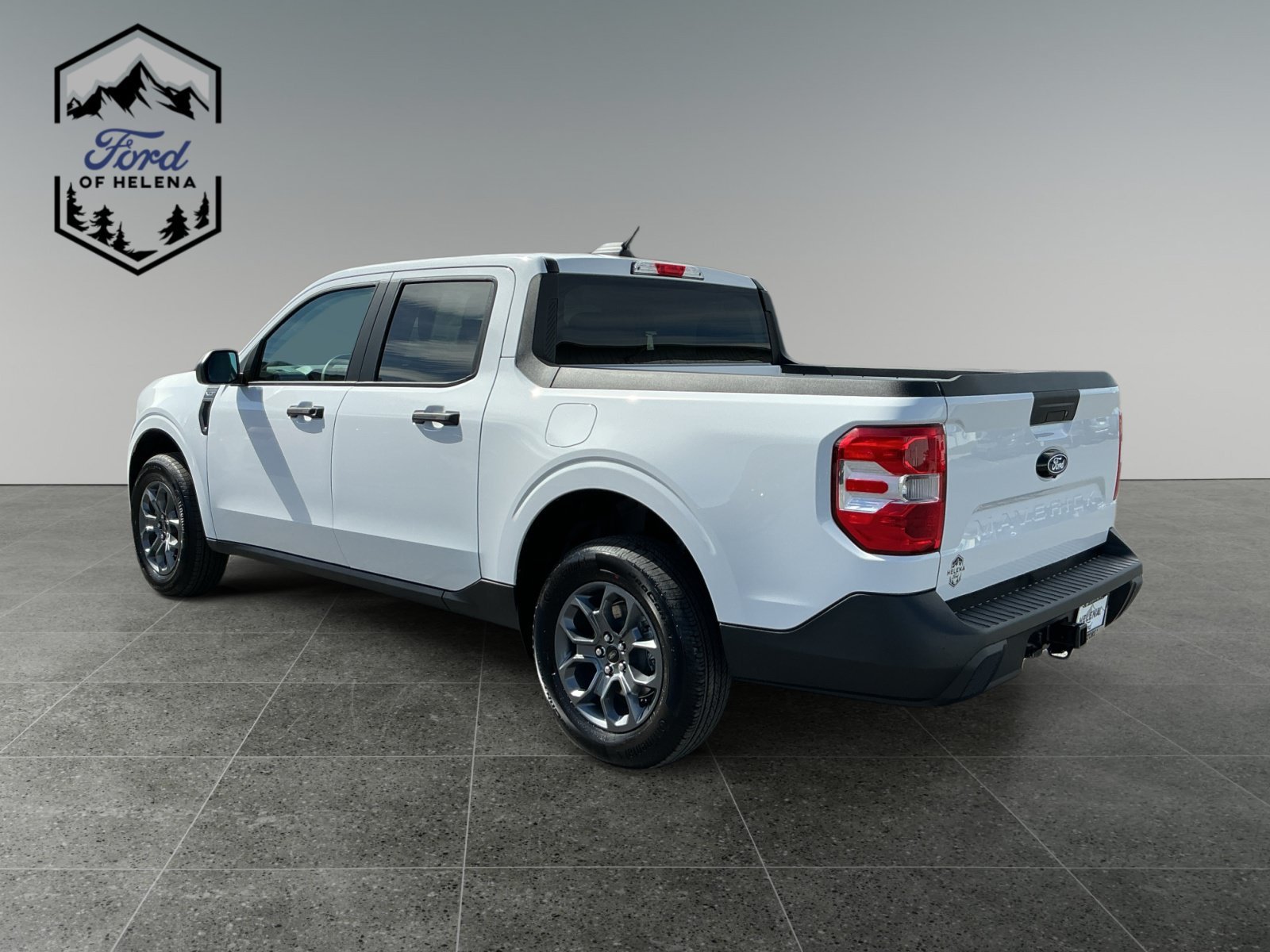 New 2026 Oxford White Ford XLT image 3
