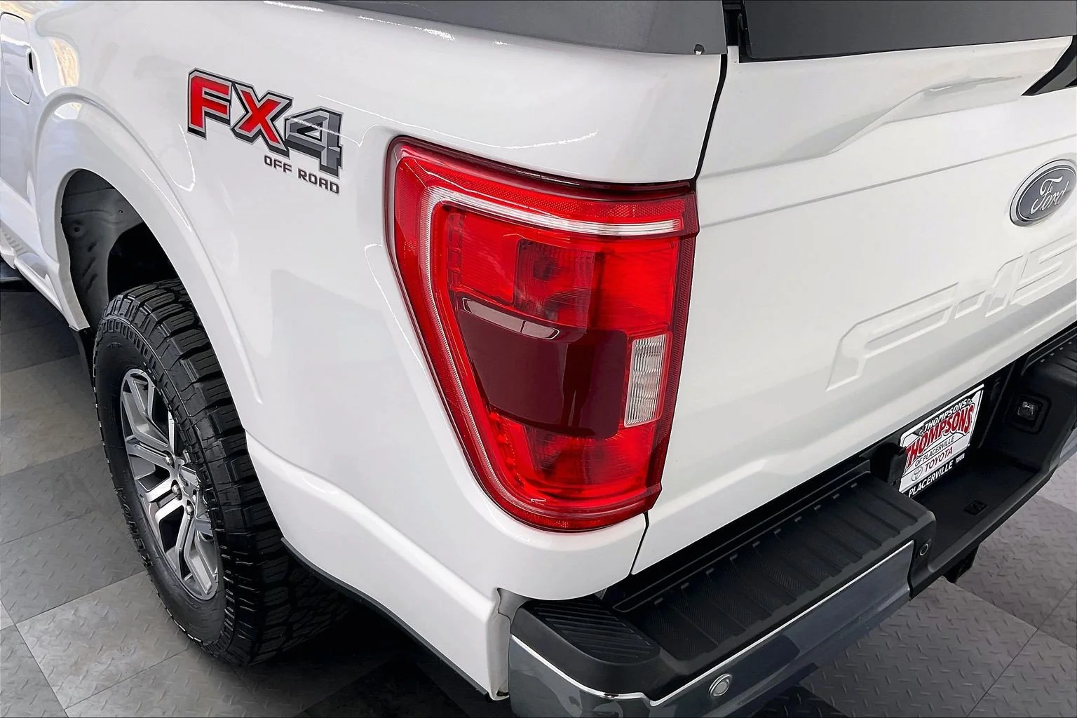 Used 2021 Oxford White Ford XLT image 30