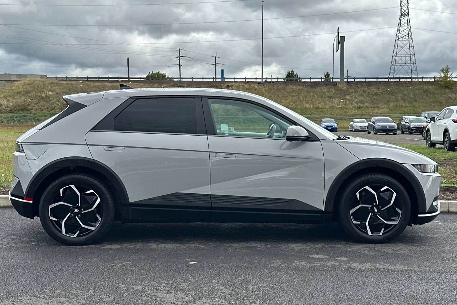 Used 2024 Hyundai IONIQ 5 SEL with VIN KM8KN4DE2RU292971 for sale in Eugene, OR