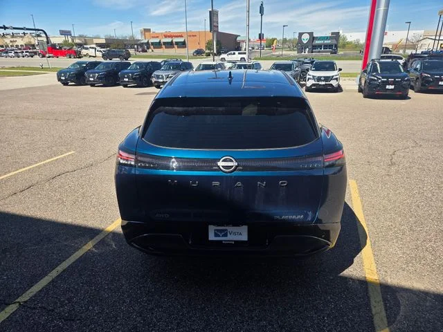 Used 2025 Pearl Metallic Nissan Platinum image 8