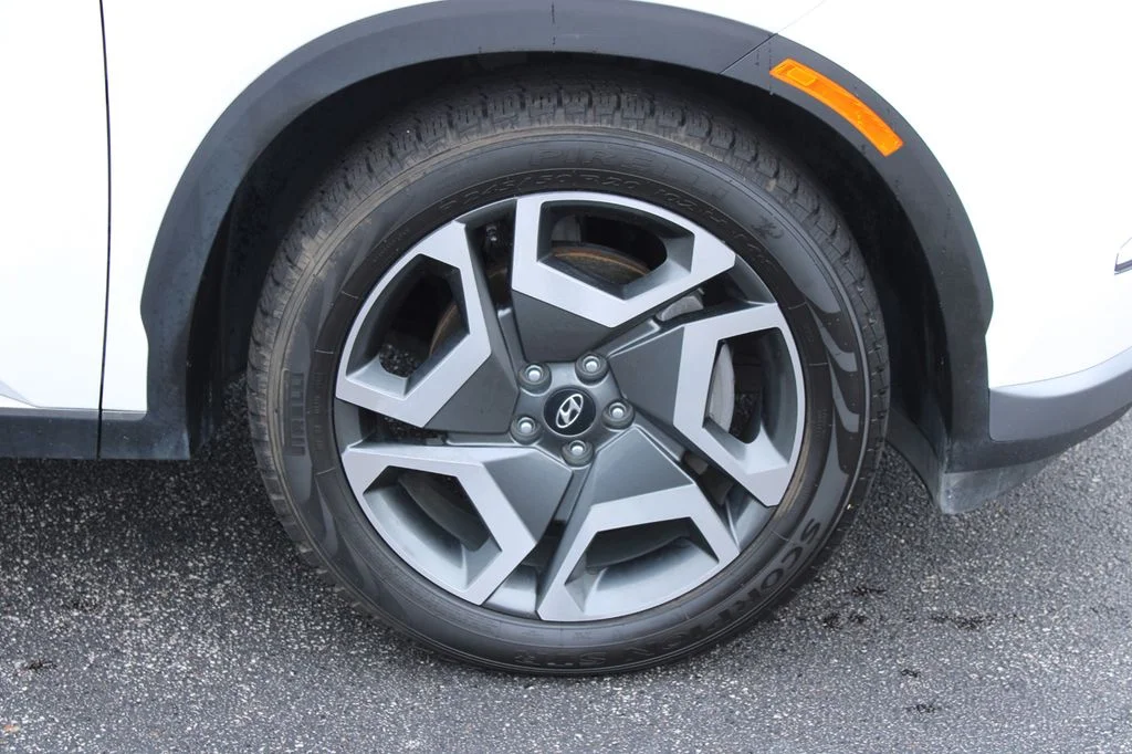 Used 2023 Hyper White Hyundai Limited image 19