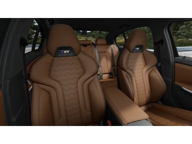 New 2027 Goodwood Green Pearl Effect Metallic BMW Competition xDrive image 11