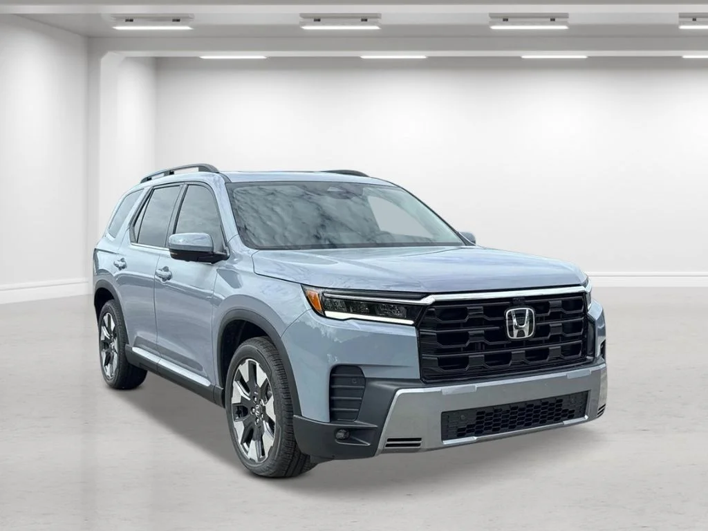 New 2026 Sonic Gray Pearl Honda Touring image 8