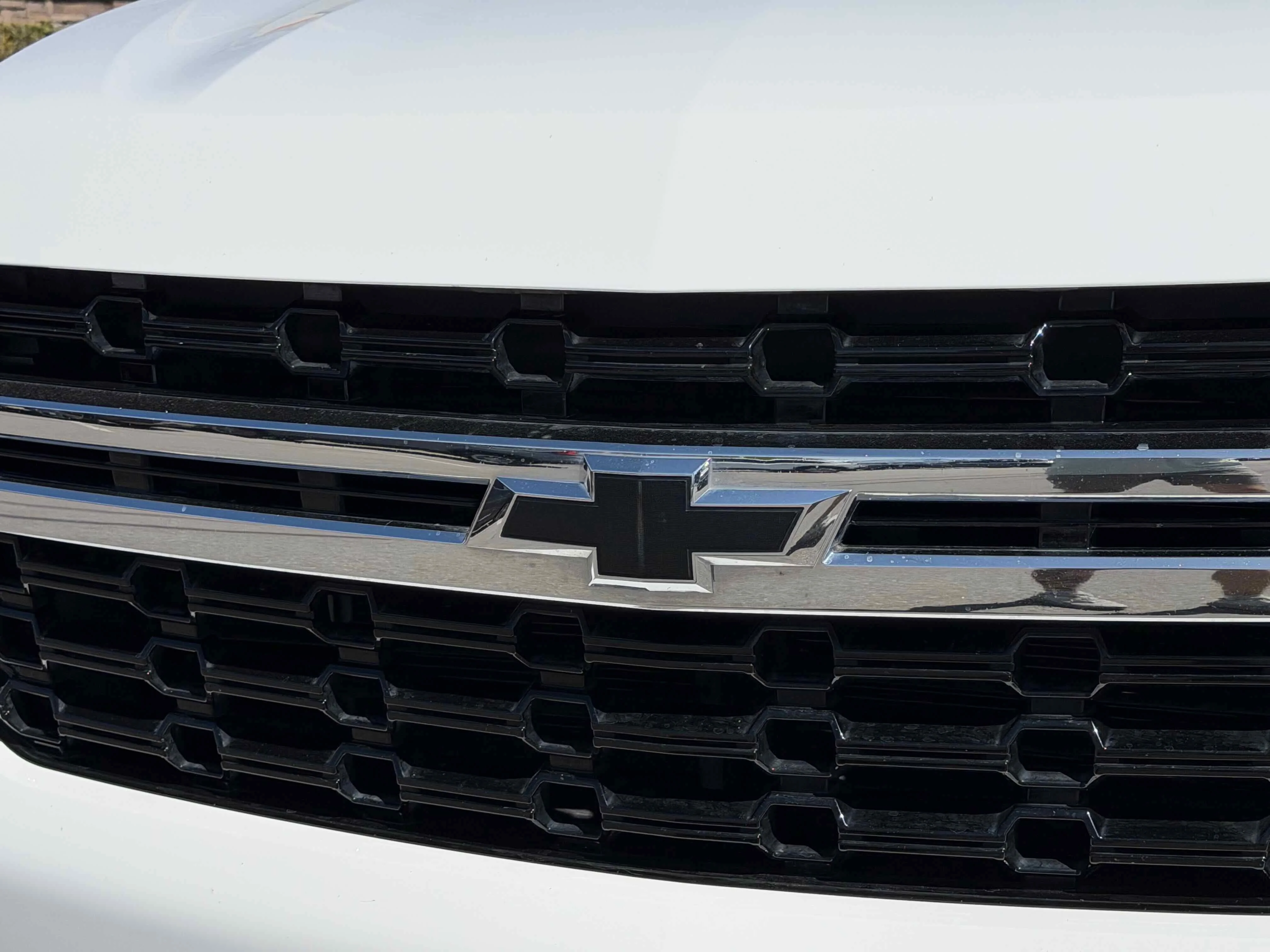 Used 2022 White Chevrolet LS image 11