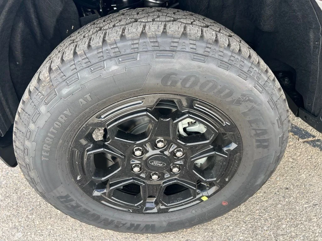 New 2026 Avalanche Ford XLT image 30