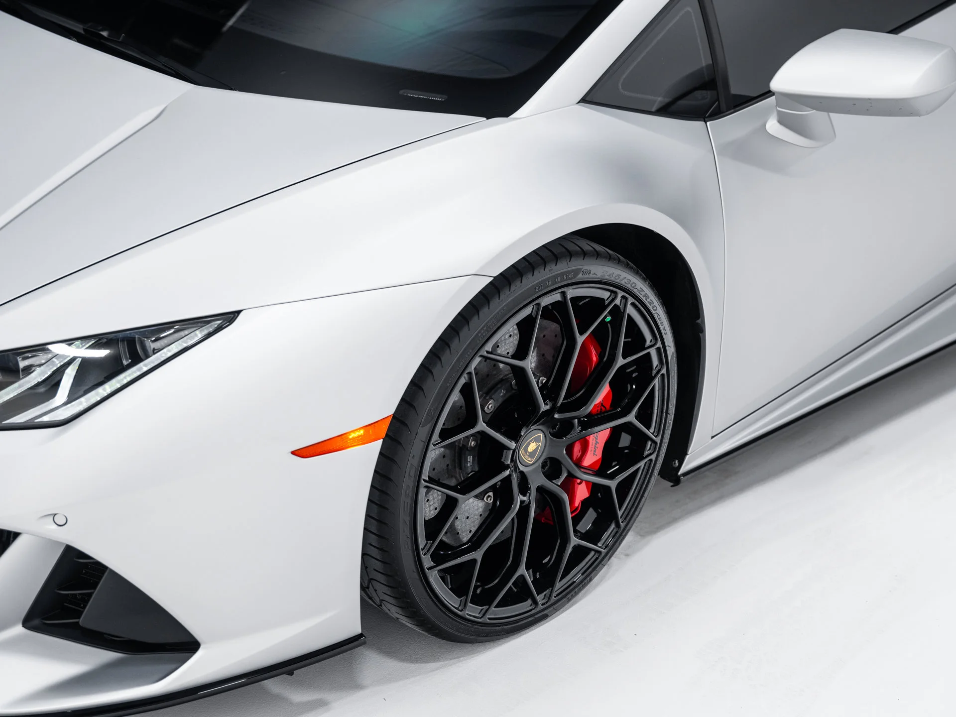Used 2020 Grigio Adamas Matt Lamborghini  image 18