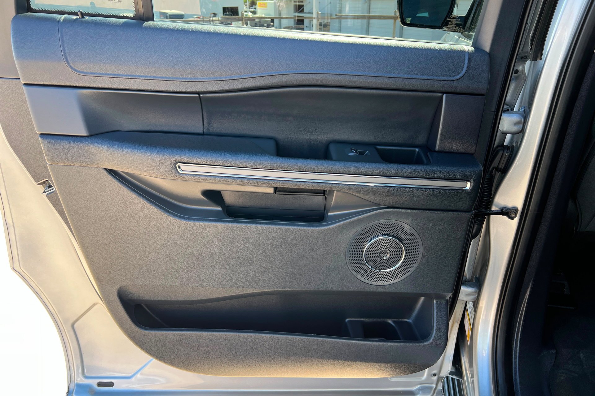 Used 2024 Silver Ford XLT image 19