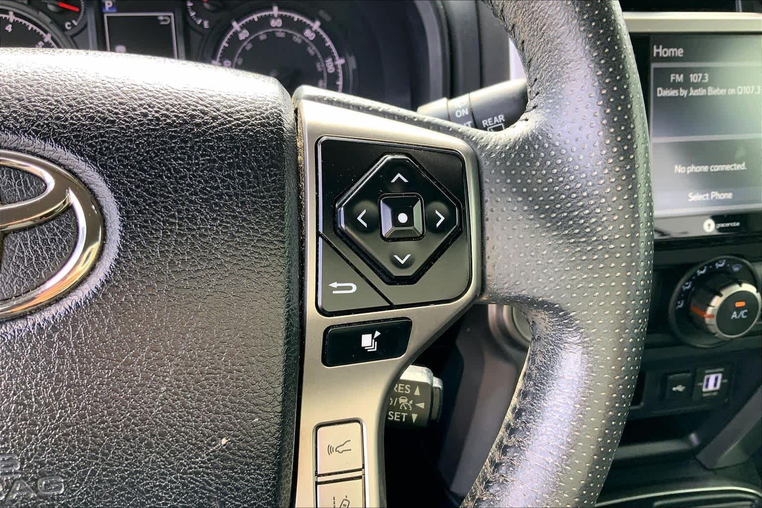 Used 2022 Midnight Black Metallic Toyota SR5 image 23