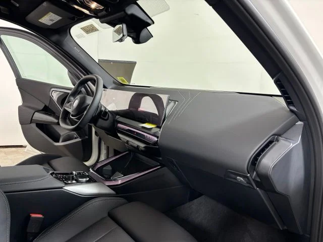 New 2026 Alpine White BMW 30 xDrive image 17