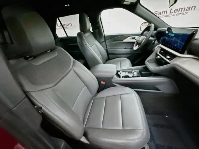 New 2027 Ruby Red Metallic Tinted Clearcoat Ford Active image 29