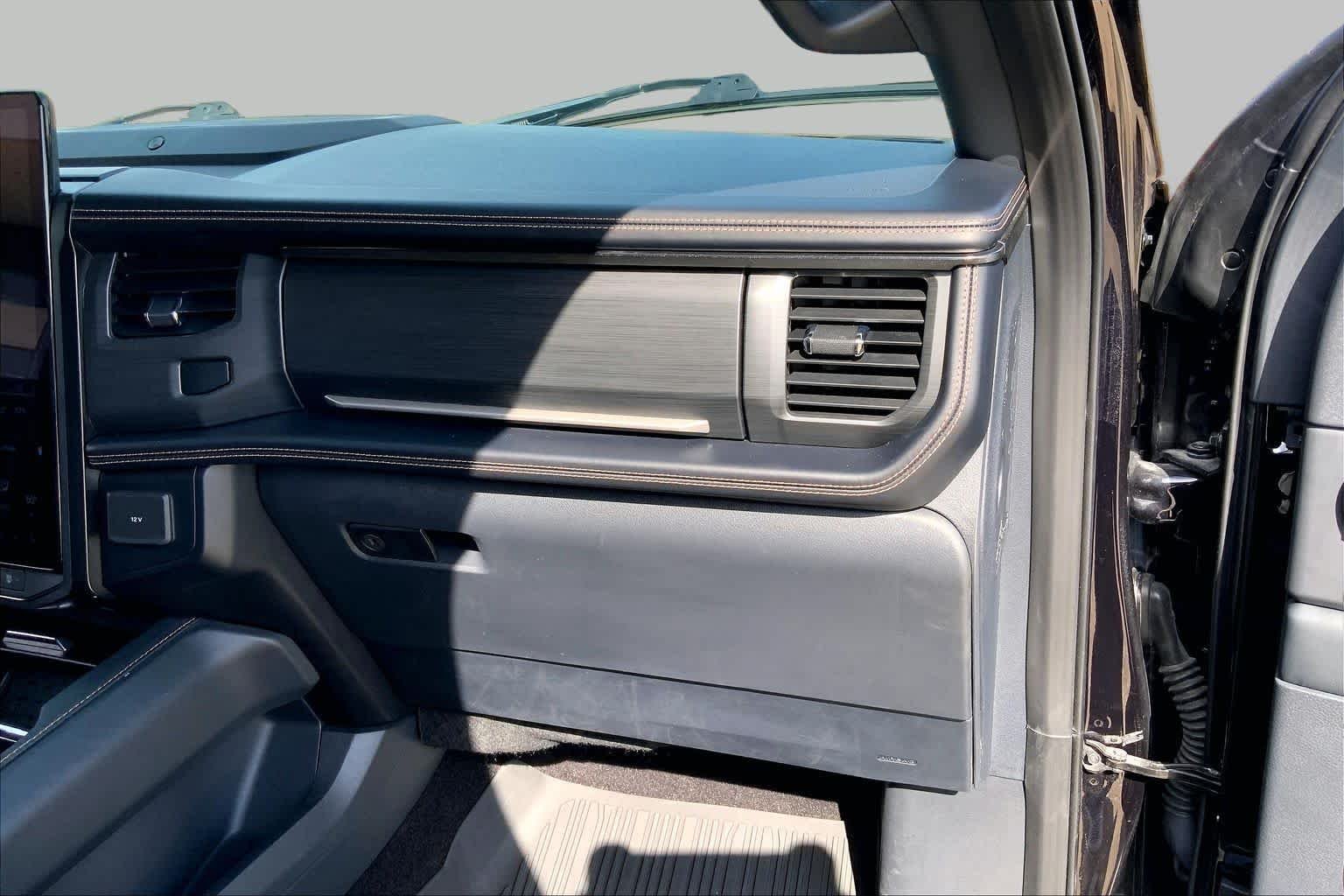 2023 Ford Expedition Platinum - Photo 19