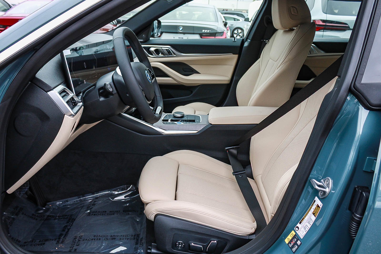 New 2026 Cape York Green Metallic BMW eDrive40 image 16
