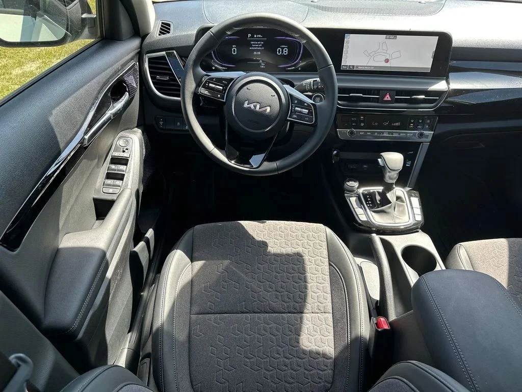 New 2026 White Kia LX image 22