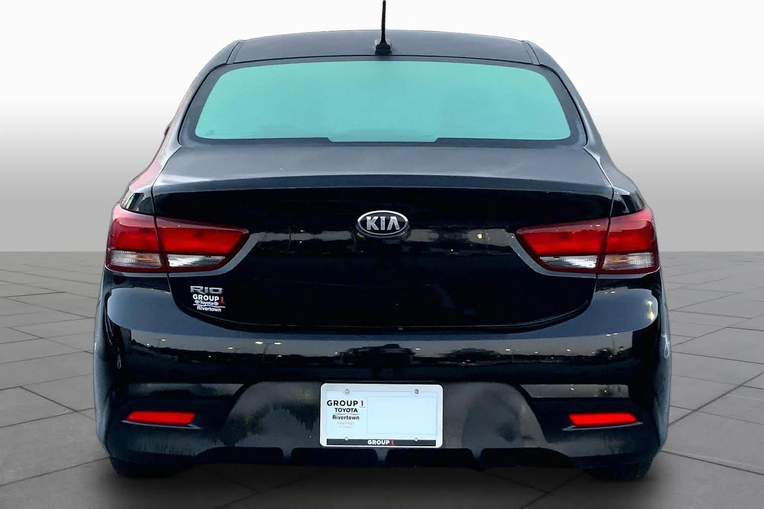 Used 2018 Aurora Black Kia LX image 5
