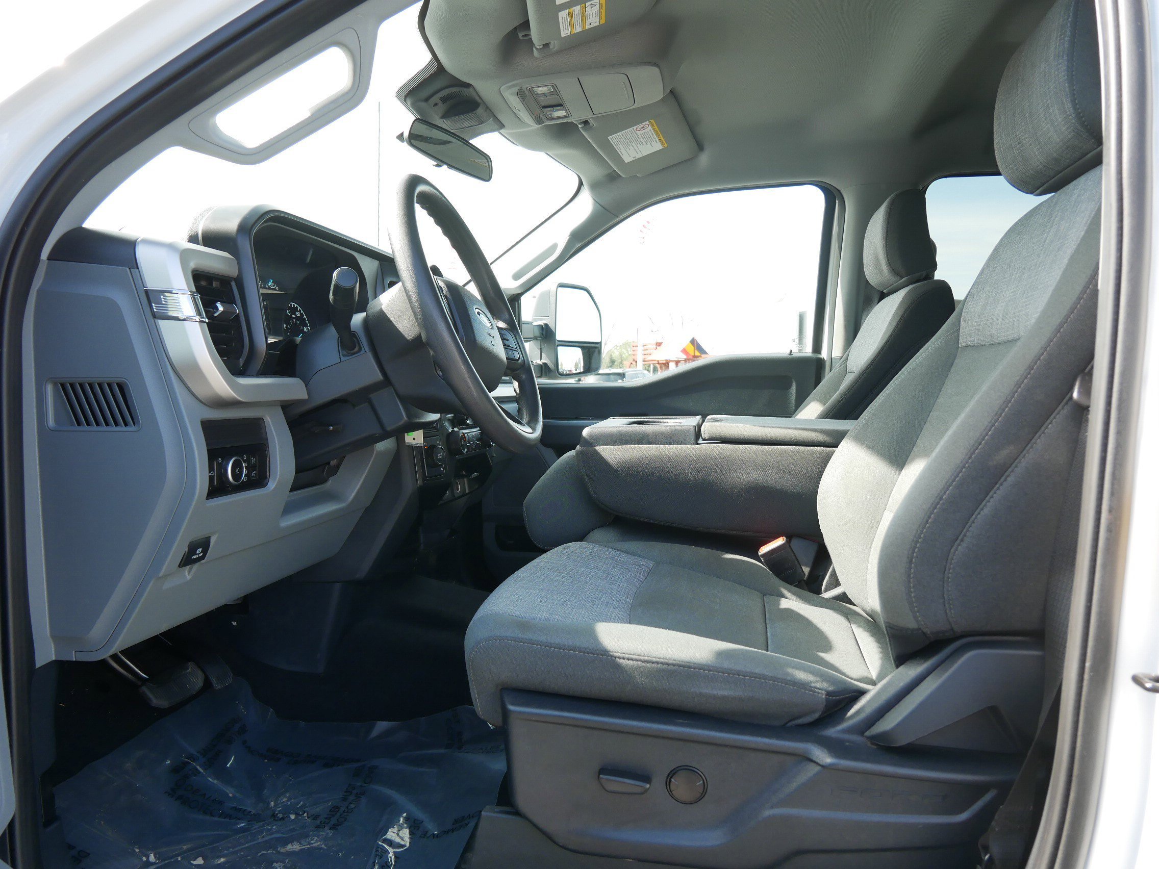 Used 2025 White Ford XLT image 10