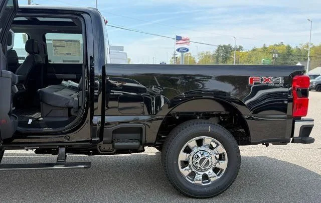 New 2026 Agate Black Metallic Ford F-350® Lariat® image 25