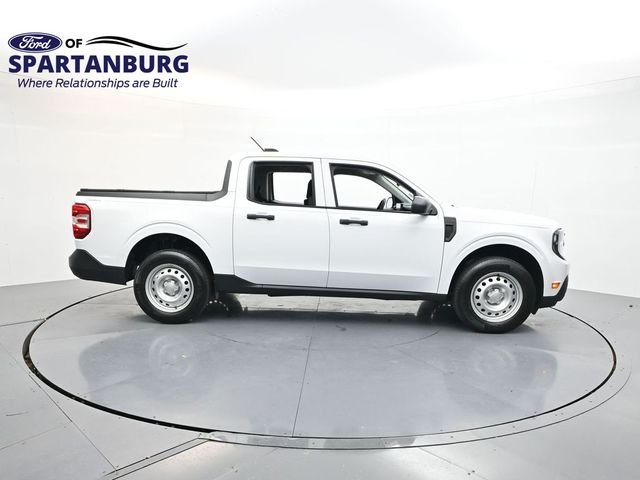 Used 2025 White Ford XL image 8