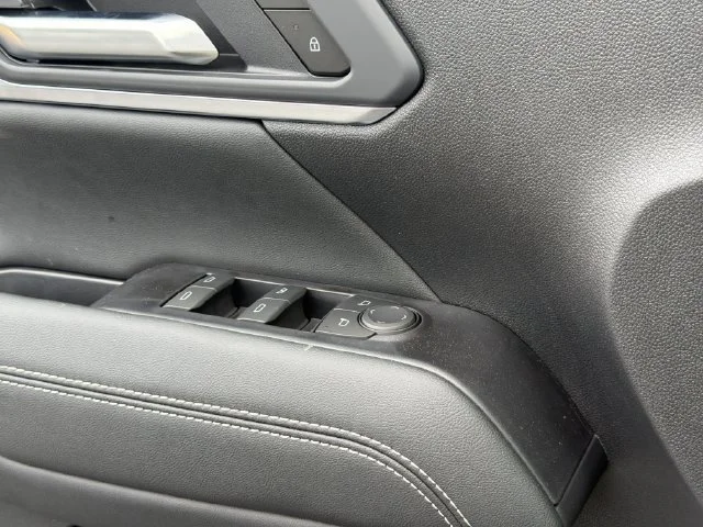 New 2027 Ebony Twilight Metallic GMC Elevation image 21
