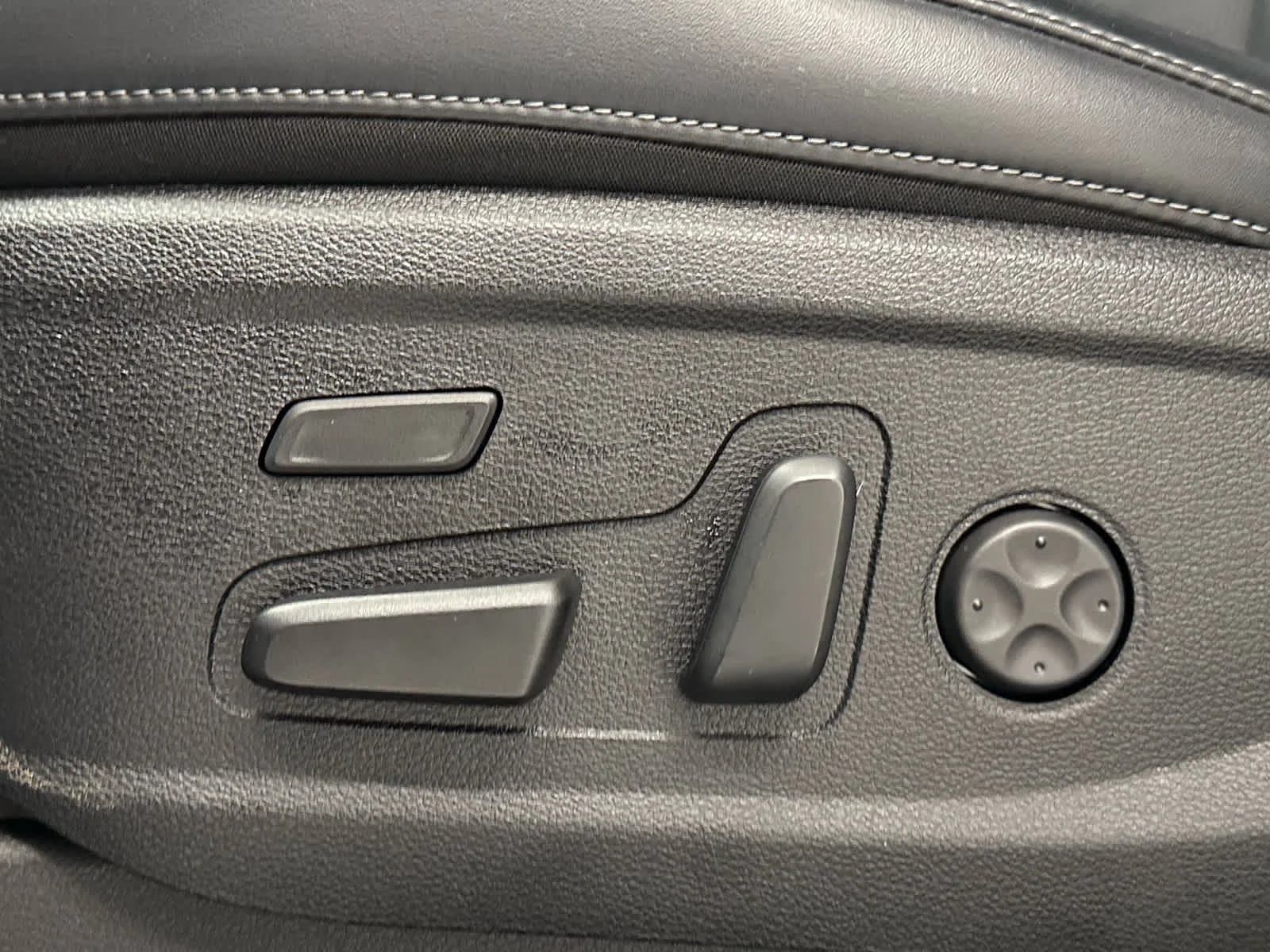 Used 2025 BLACK Kia SX-Prestige X-Line image 12