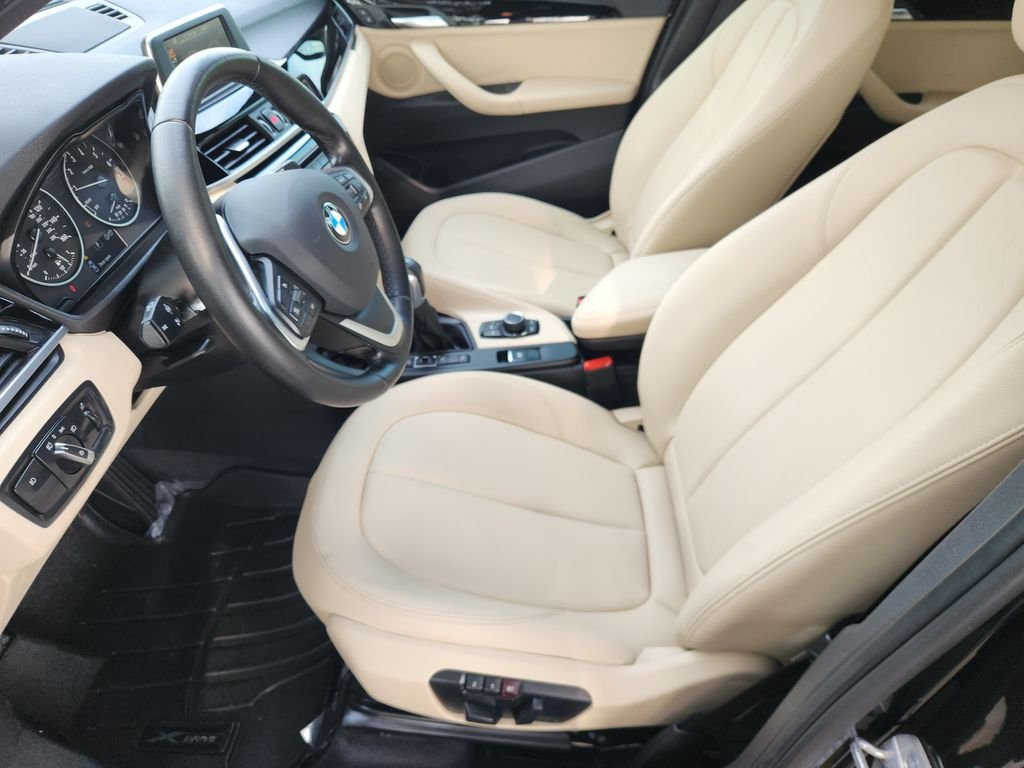 Used 2017 Jet Black BMW xDrive28i image 13