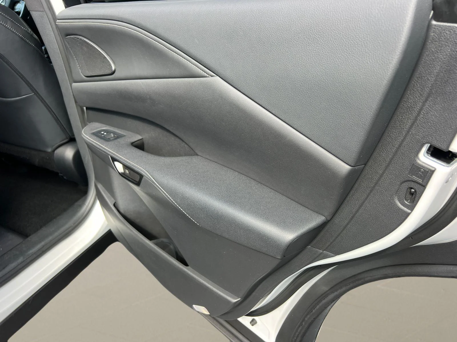 2024 Lexus RX 350 - Photo 17