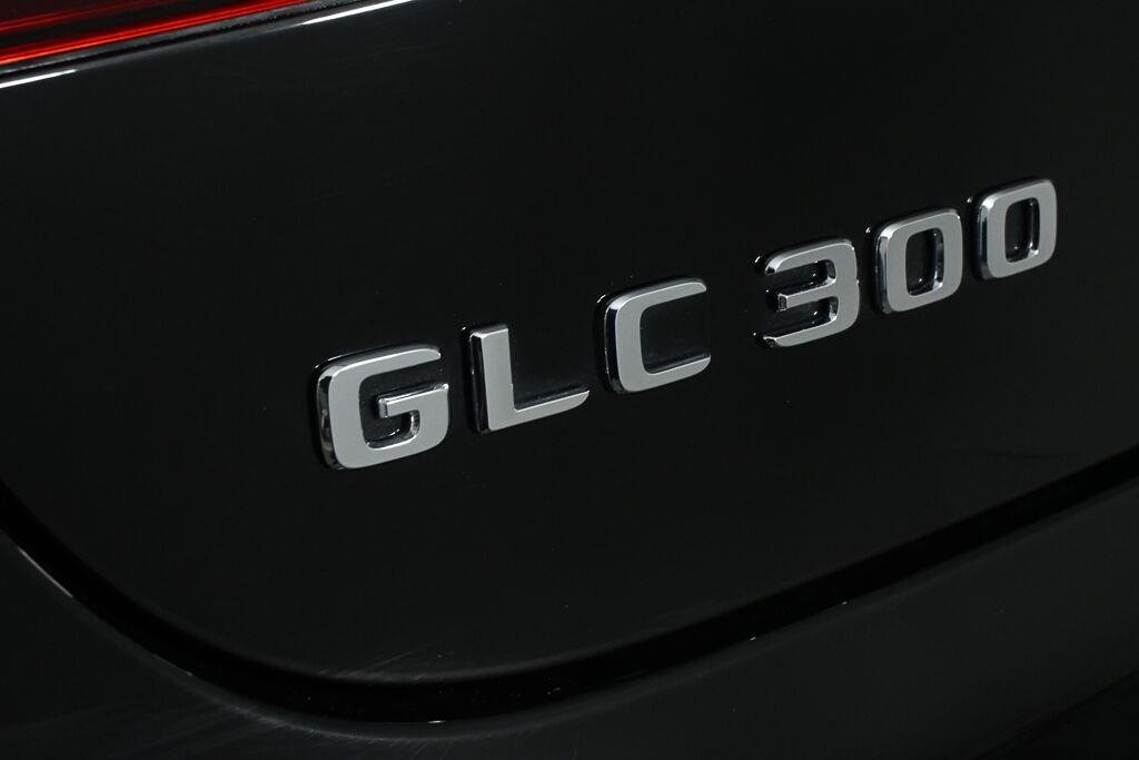 Certified Used 2023 Black Mercedes-Benz GLC 300 image 28