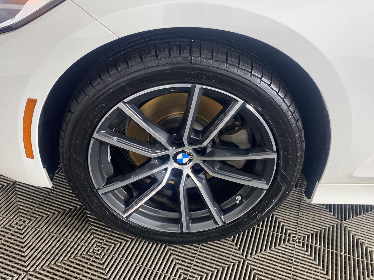 Used 2020 Alpine White BMW 330i xDrive image 20