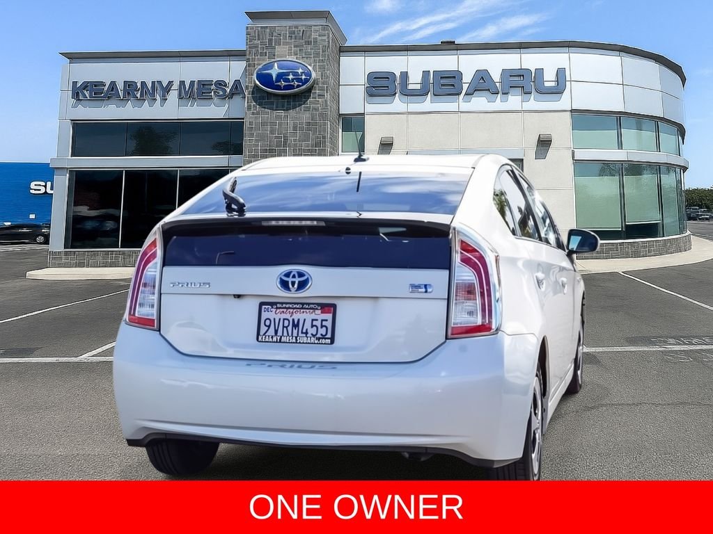 Used 2013 White Toyota Four image 6
