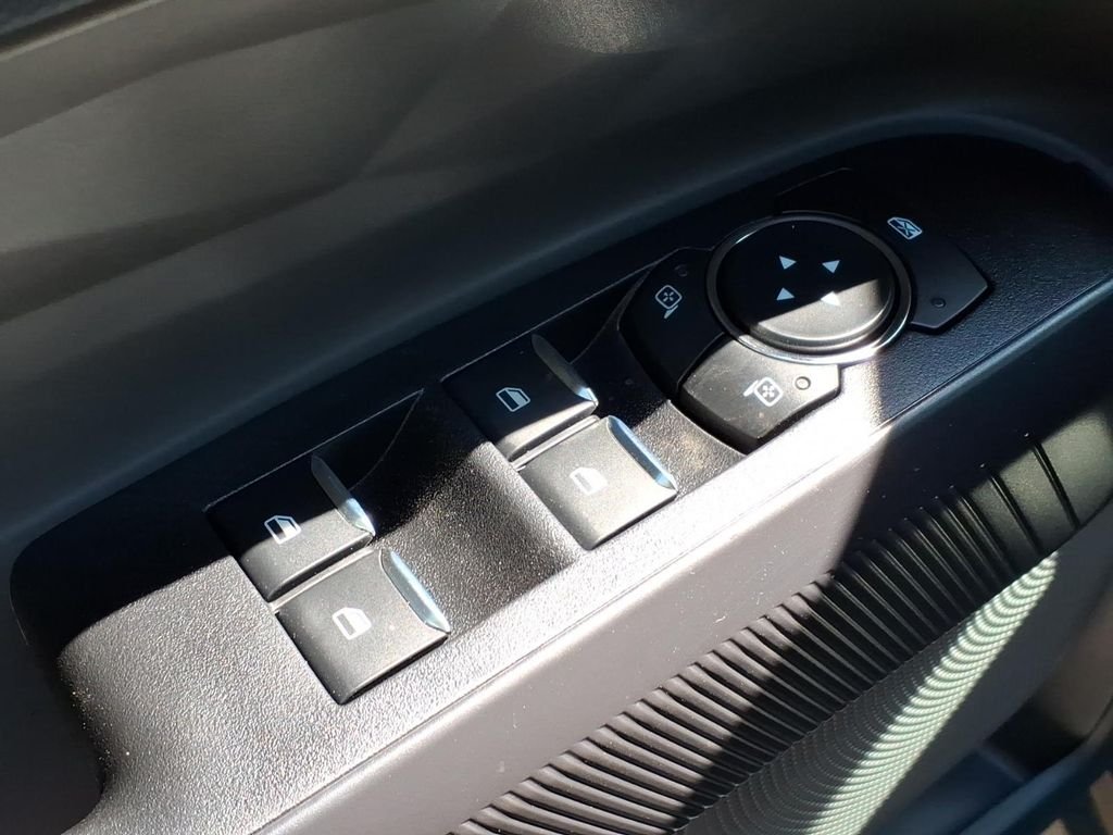 New 2026 Shadow Black Ford XLT image 18