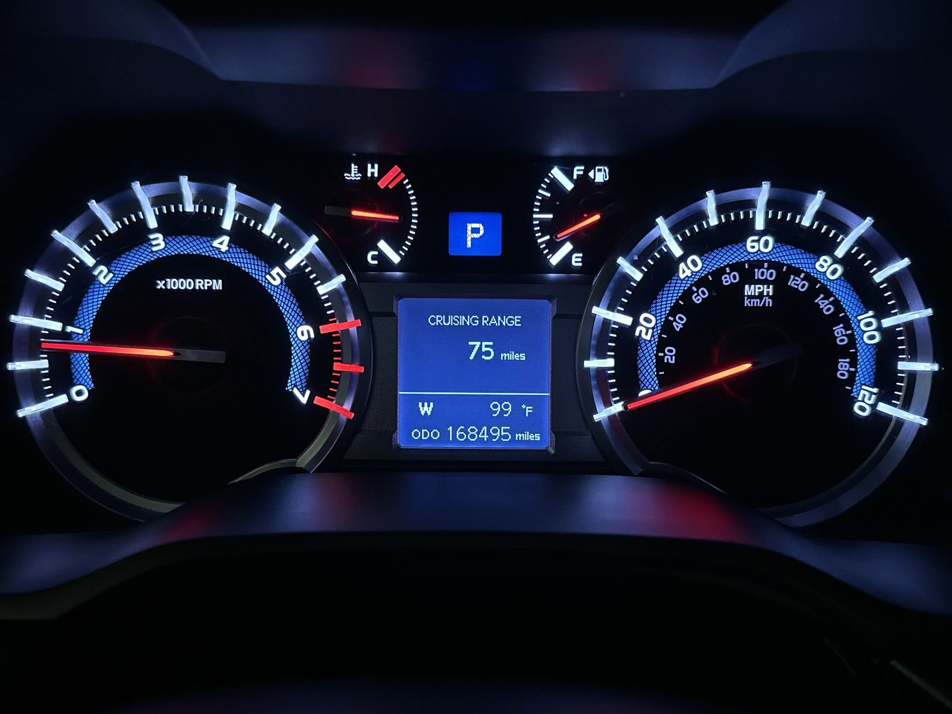Used 2016 Super White Toyota SR5 image 17