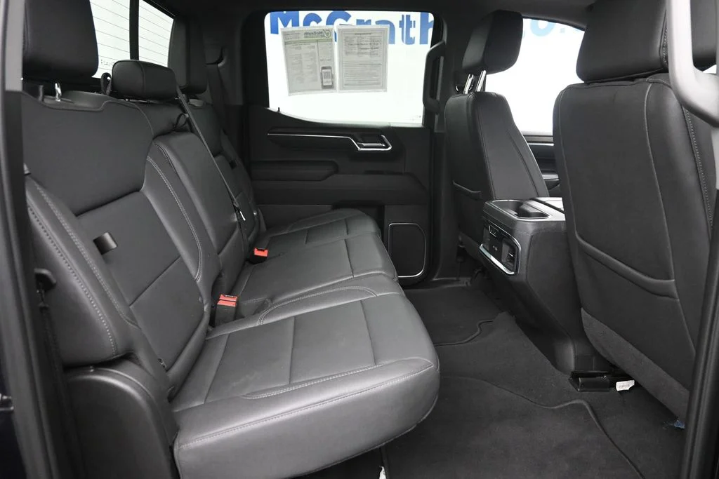 Certified Used 2025 Silver GMC SLT image 10