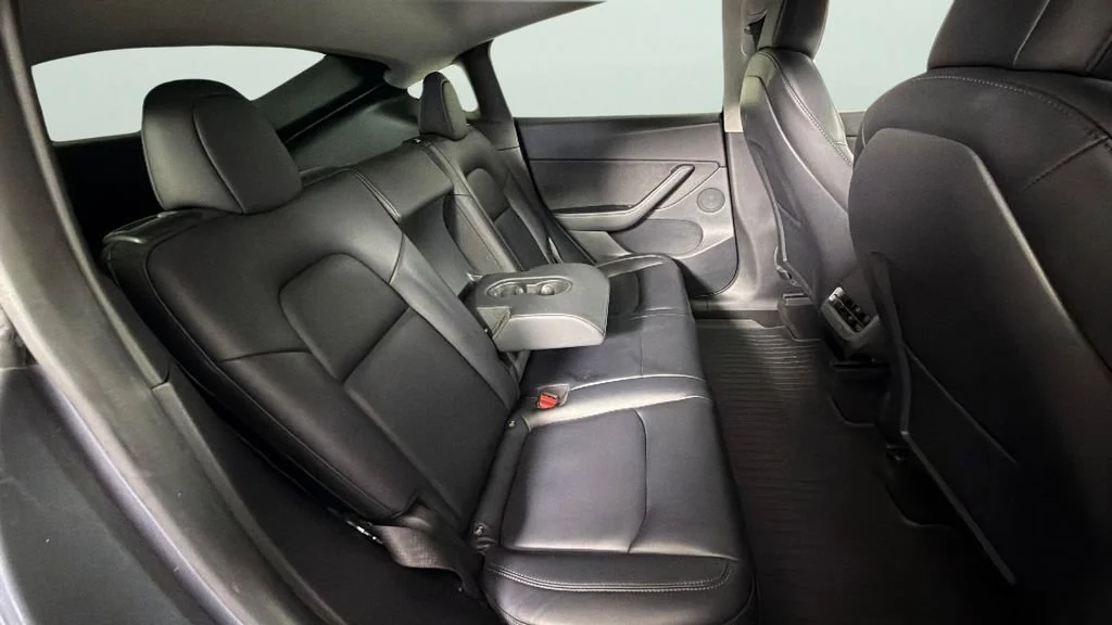 Used 2021 Black Tesla Performance Dual Motor All-Wheel Drive image 30
