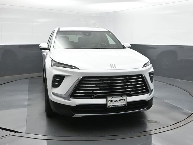 Used 2025 White Buick Preferred image 17