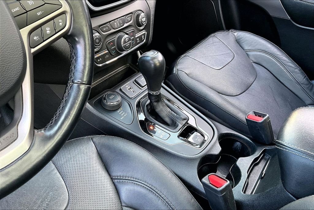 Used 2021 Gray Jeep Limited image 14