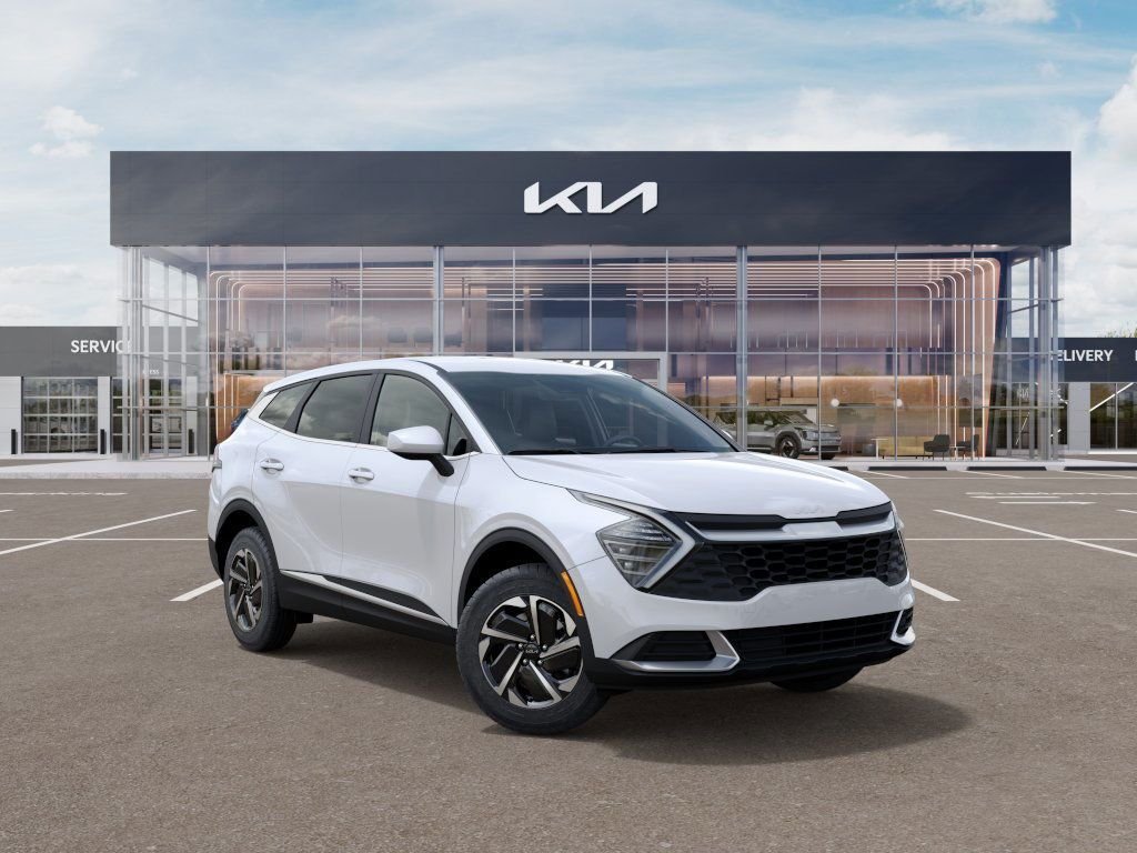 New 2025 White Kia LX image 9