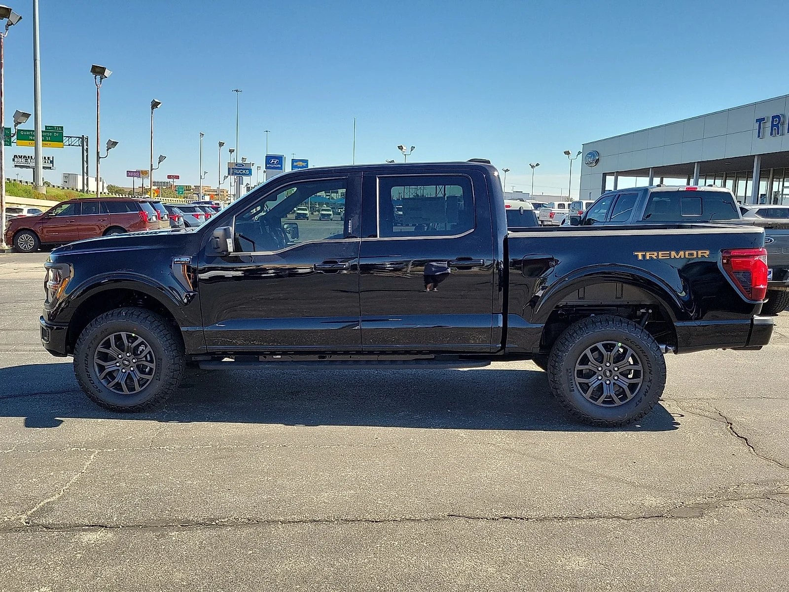 New 2026 Agate Black Metallic Ford Tremor&reg; image 2