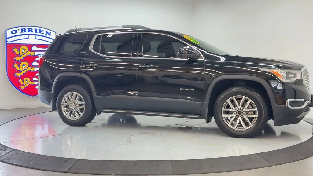 Used 2019 Ebony Twilight Metallic GMC SLE-2 image 3