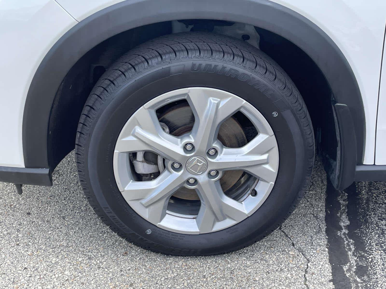 Used 2024 Platinum White Pearl Honda LX image 19