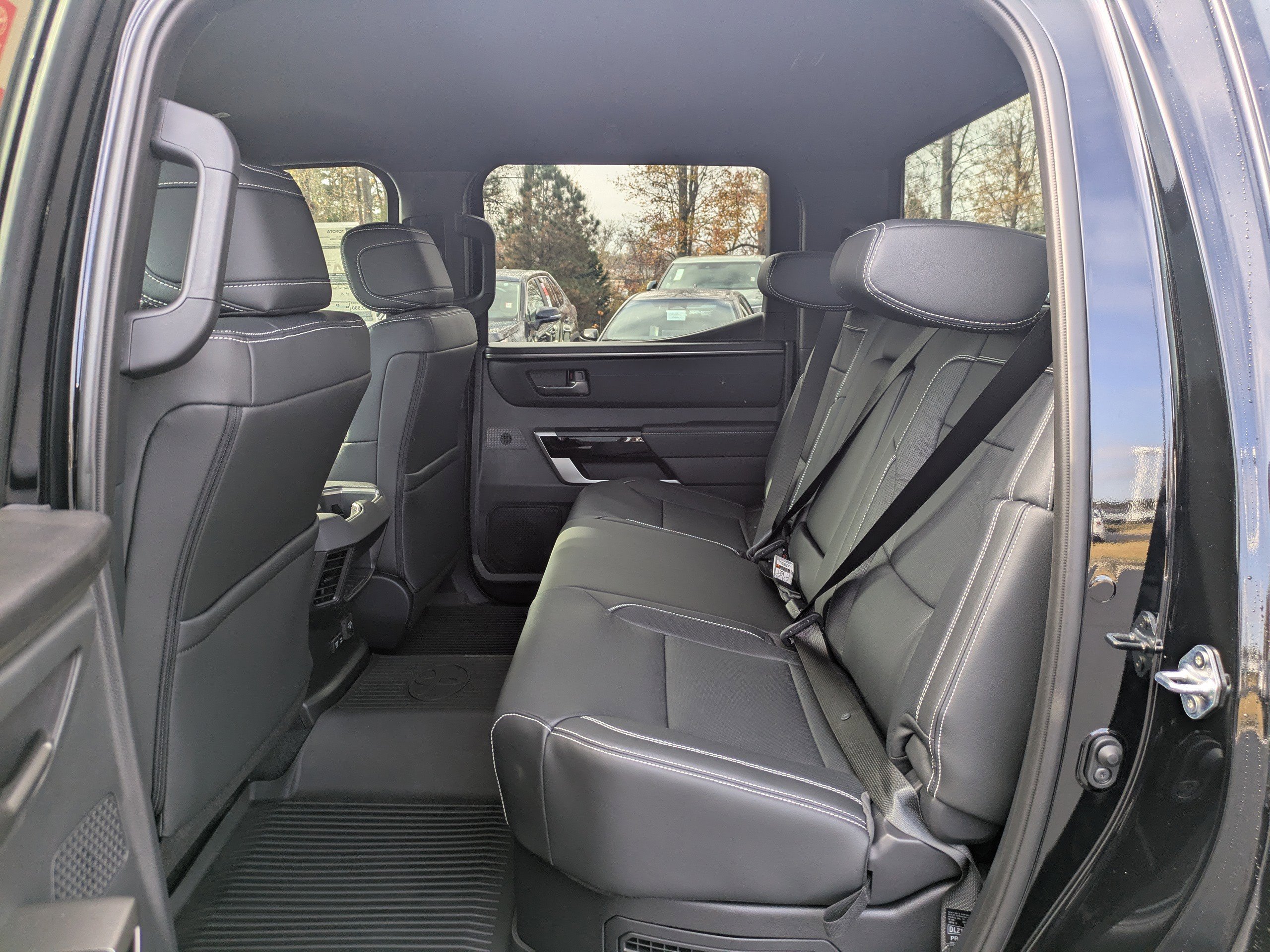 2026 Toyota Tundra Limited - Photo 15