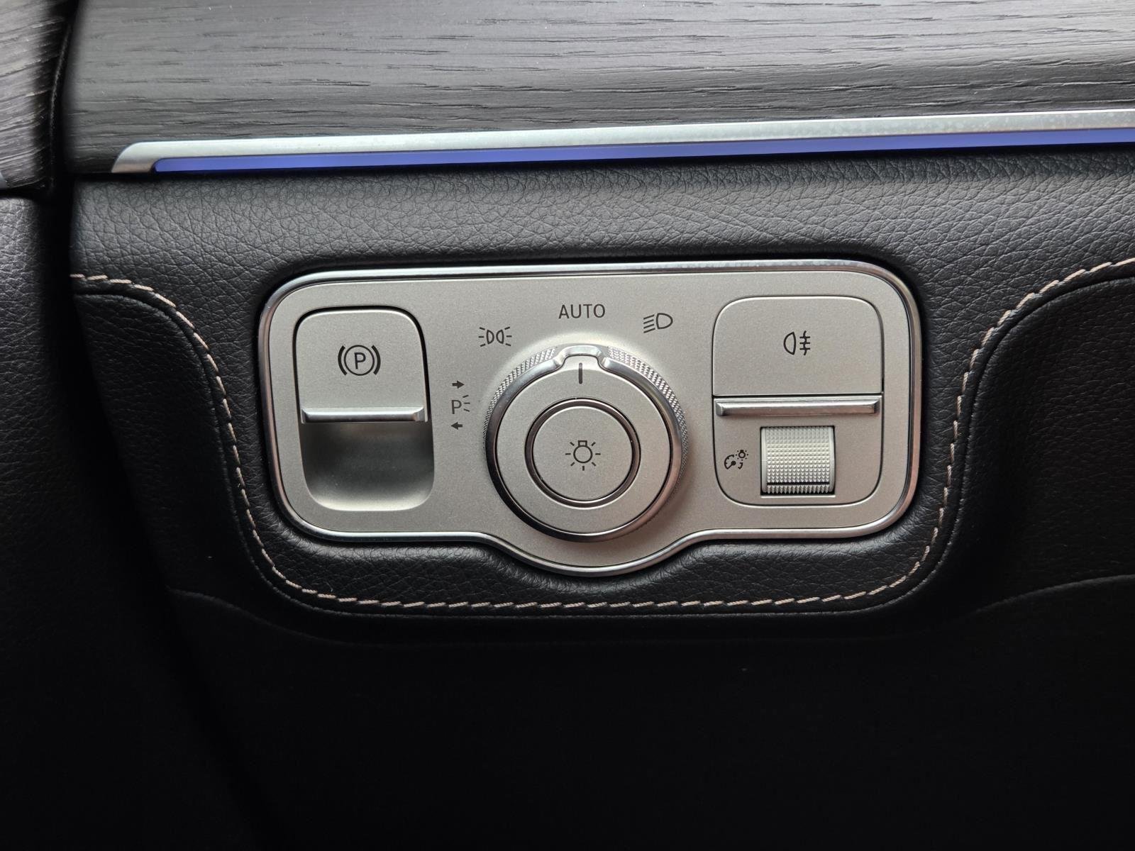Used 2021 Polar White Mercedes-Benz AMG® GLE 53 image 26
