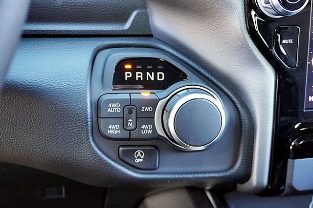 New 2026 Bright White Clear-Coat Exterior Paint RAM Big Horn Night Edition image 39