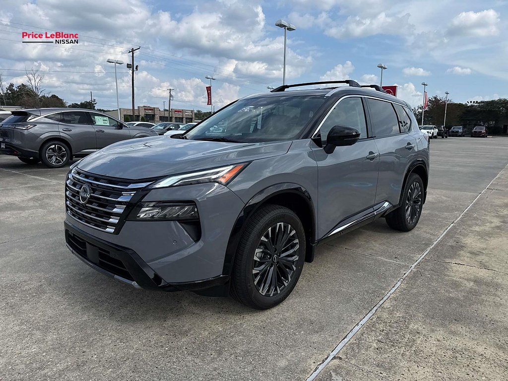 New 2026 Boulder Gray Pearl / Super Black Two-tone Nissan Platinum image 3
